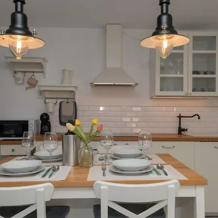 Pave-makarska By Guide