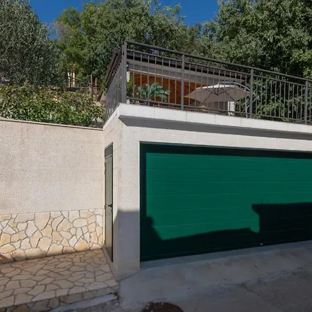 Villa Pave-makarska By Guide