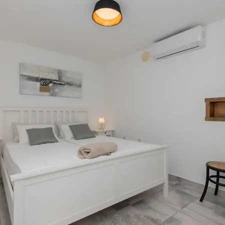 Pave-makarska By Guide Donji Proložac