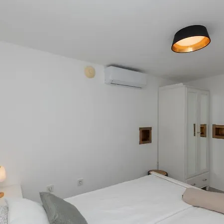 Pave-makarska By Guide * Donji Proložac